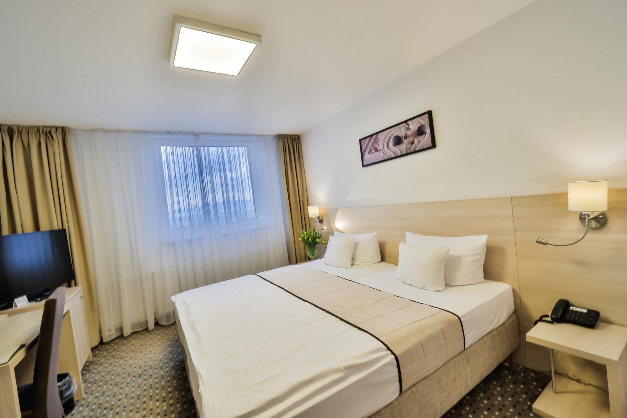 Hotel Metropol Spisska Nova Ves Luaran gambar