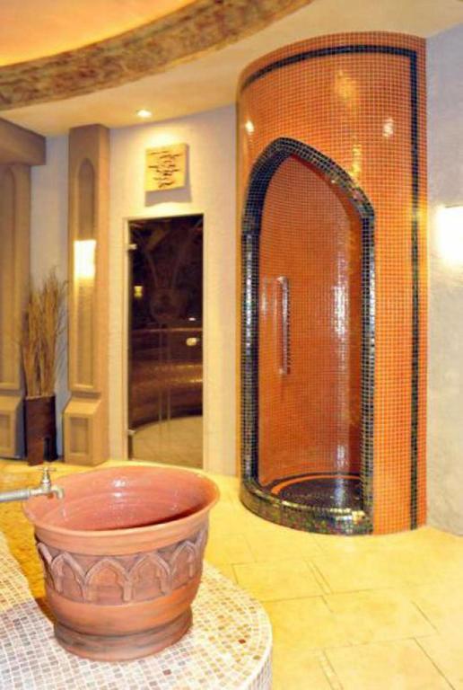 Hotel Metropol Spisska Nova Ves Luaran gambar