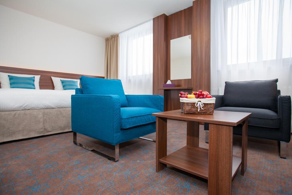Hotel Metropol Spisska Nova Ves Luaran gambar